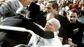 Copertina della news 13 maggio 1981:<br> l’attentato a papa Wojtyła